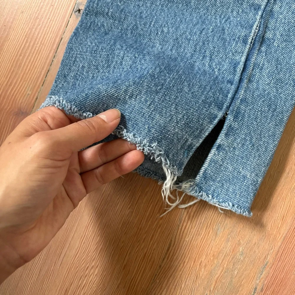 Vintage Levi’s 501 Blue Jeans Raw Hem - Picture 14 of 16